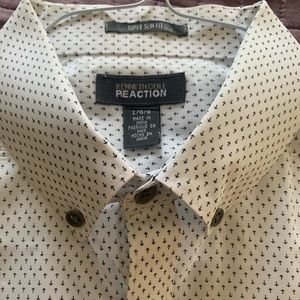 Kenneth Cole Reaction Button-Up